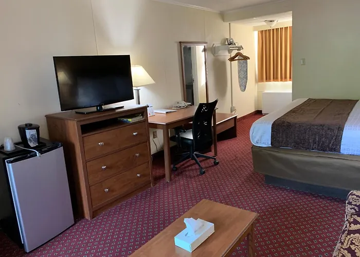 Red Carpet Inn&Suites Ebensburg