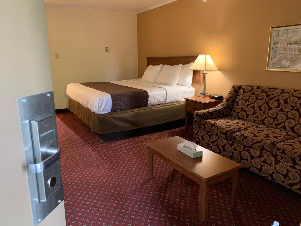 Red Carpet Inn&suites Hotel