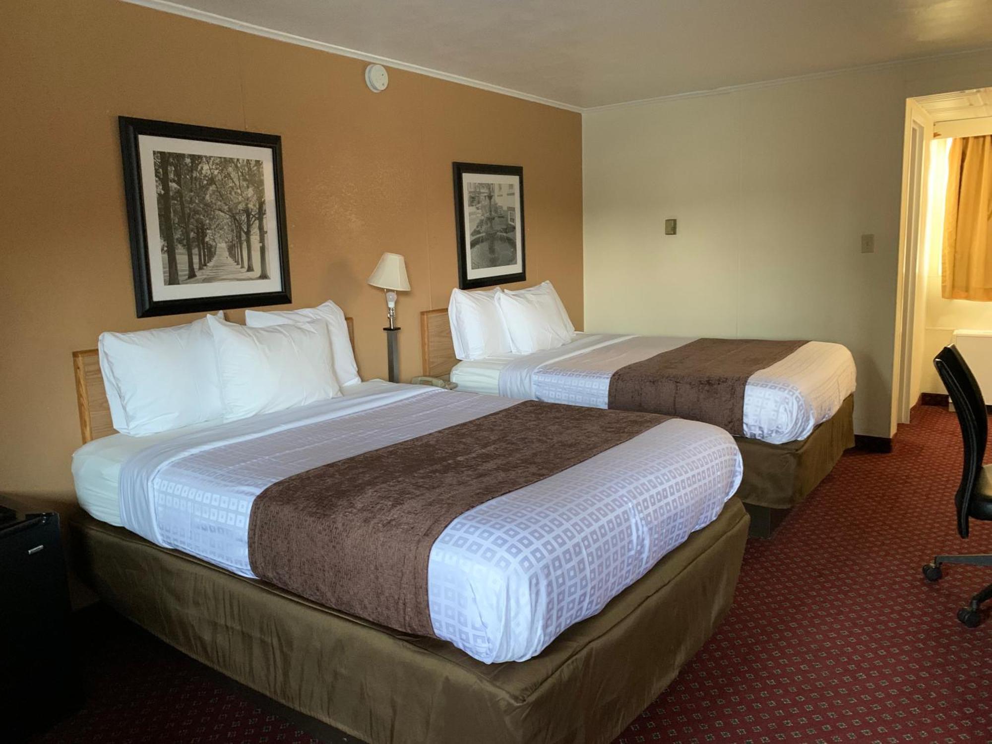 Red Carpet Inn&suites Ebensburg