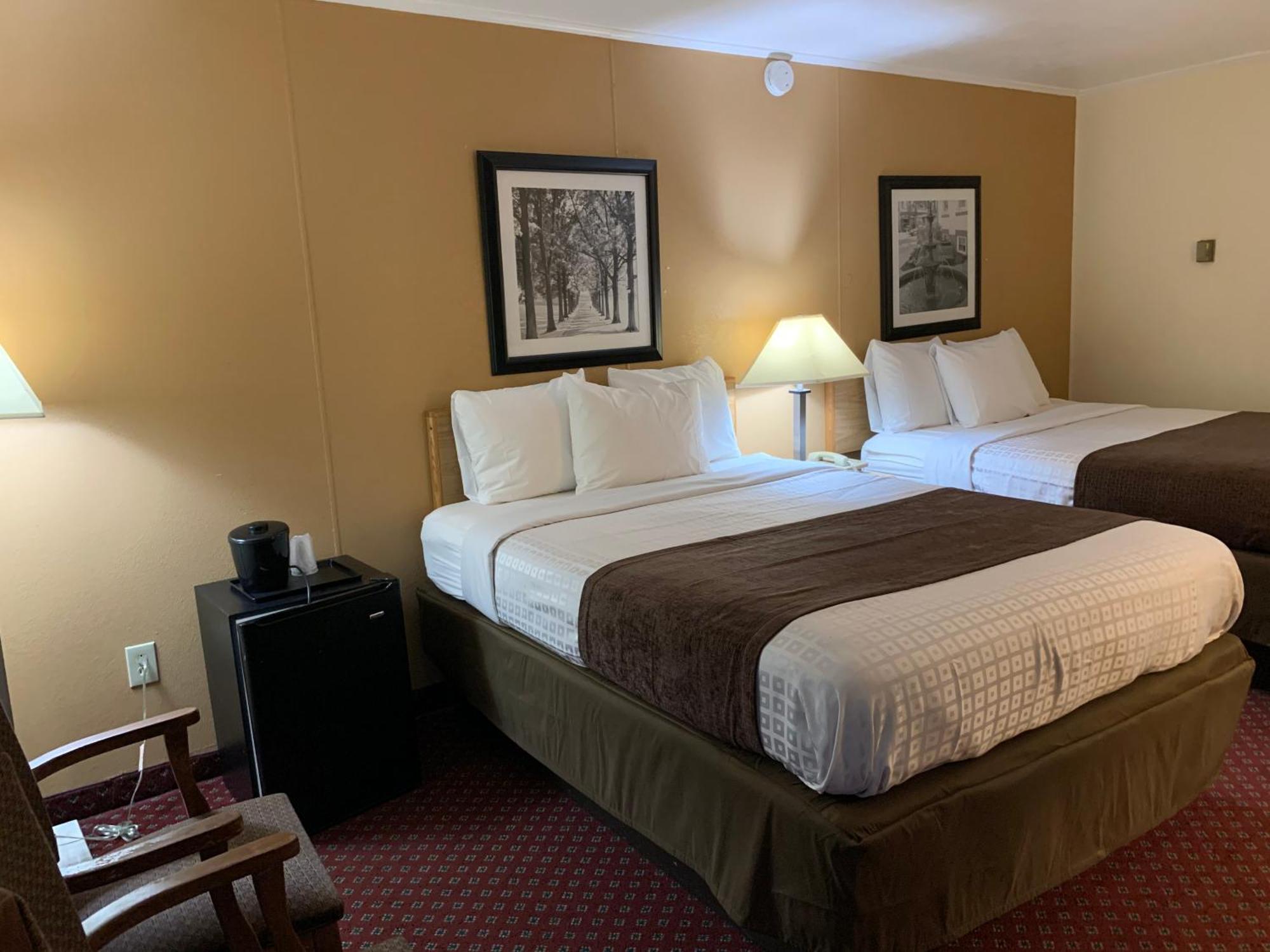 Red Carpet Inn&suites Hotel 2*