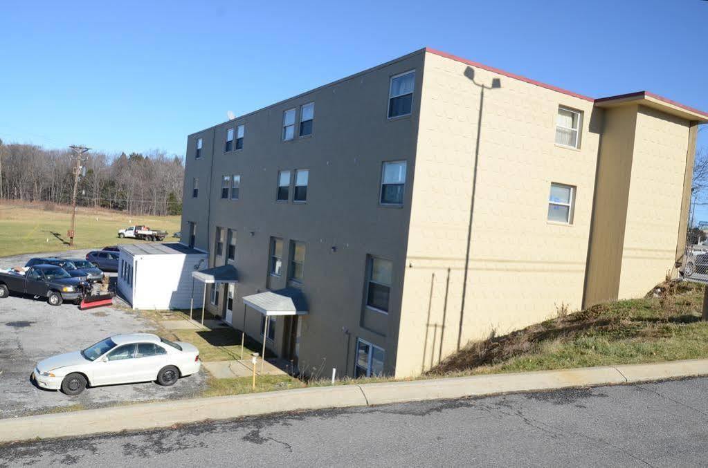 Red Carpet Inn&suites 2*