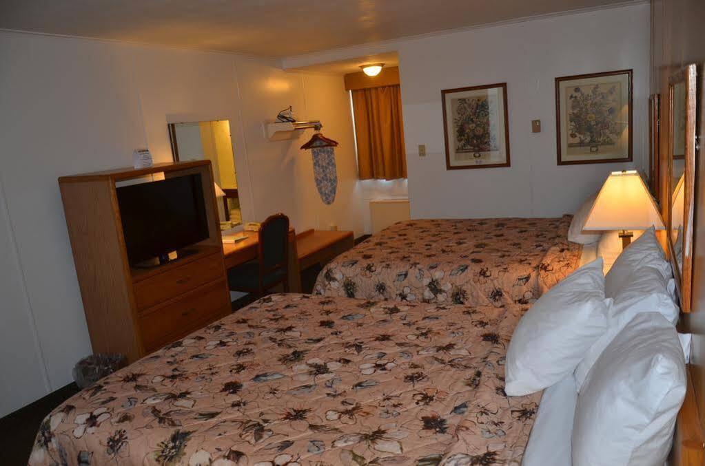 Red Carpet Inn&suites Hotel